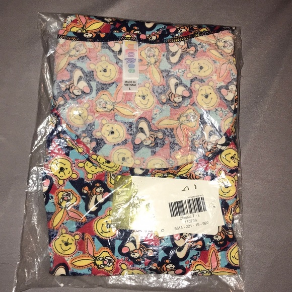 NWT Disney LuLaRoe Classic T Winnie the Pooh - Picture 1 of 2